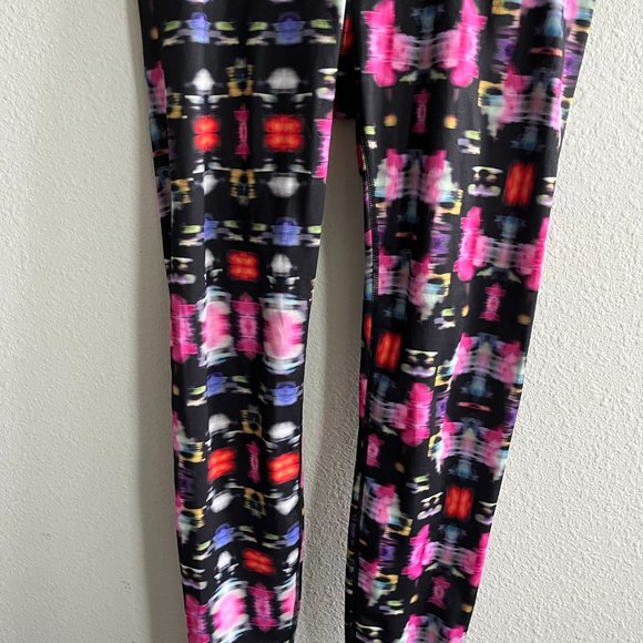 Athleta Women's Black and Pink Freedom Sonar Leggings Size M - Picture 5 of 12